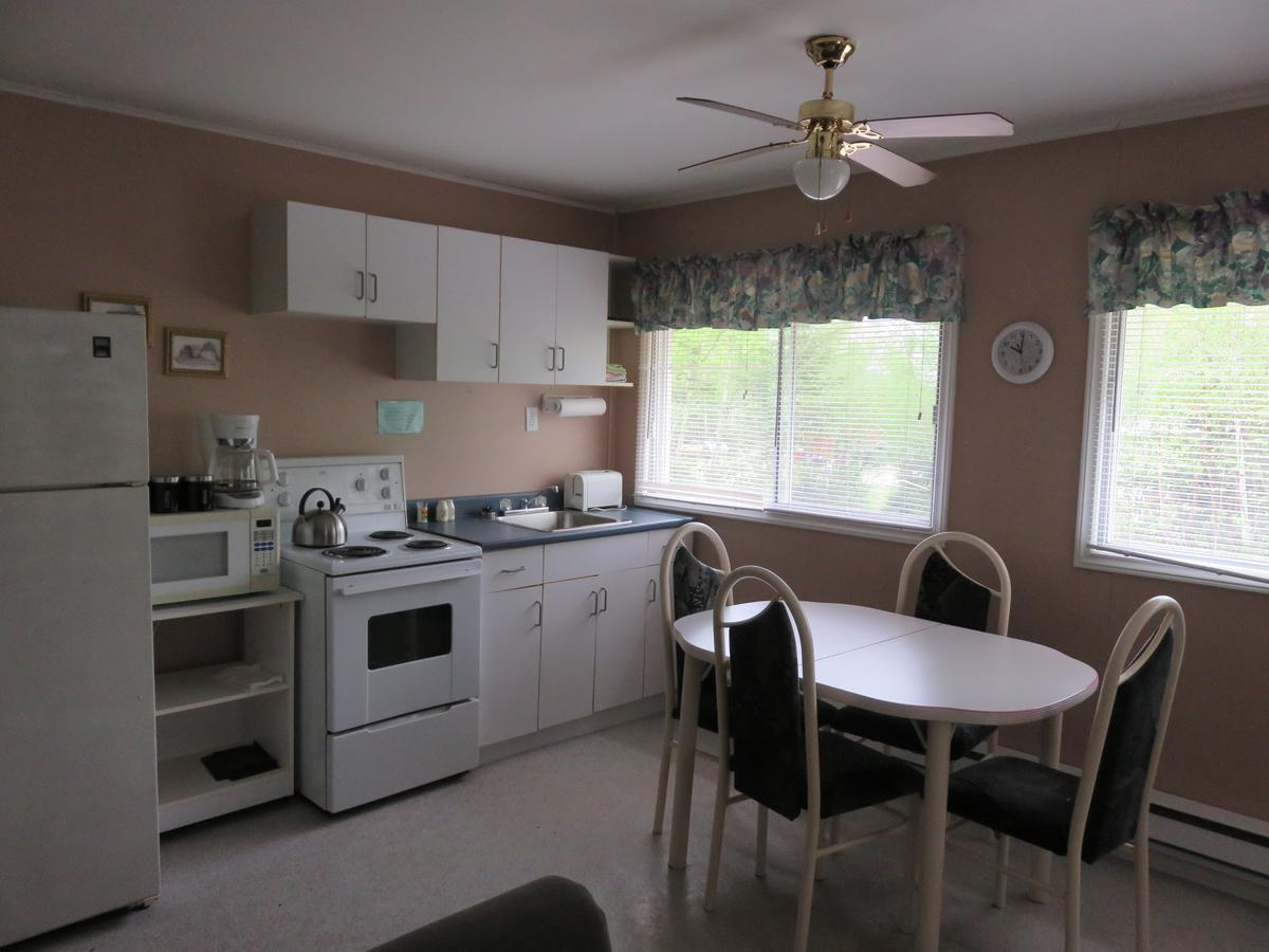 Lush'S Cottages Cormack Esterno foto